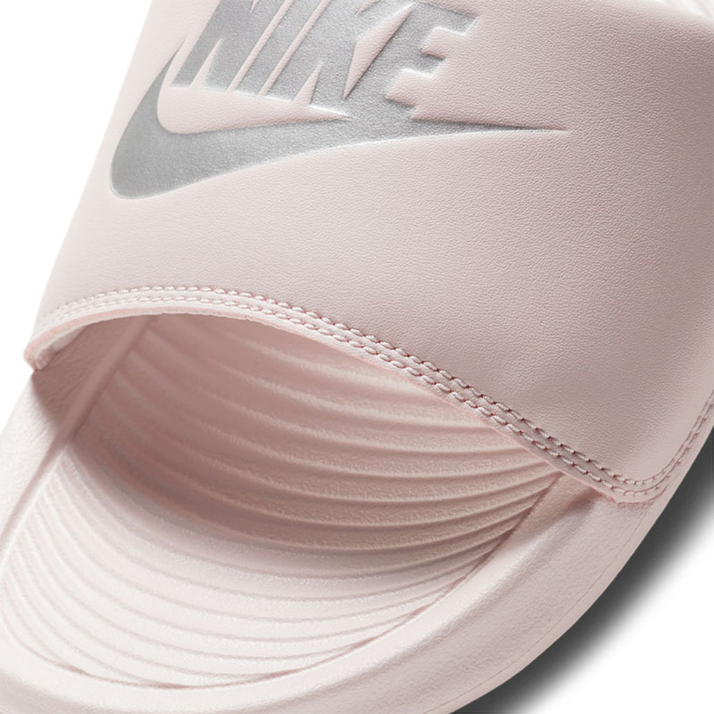 Nike Victori One - Pink