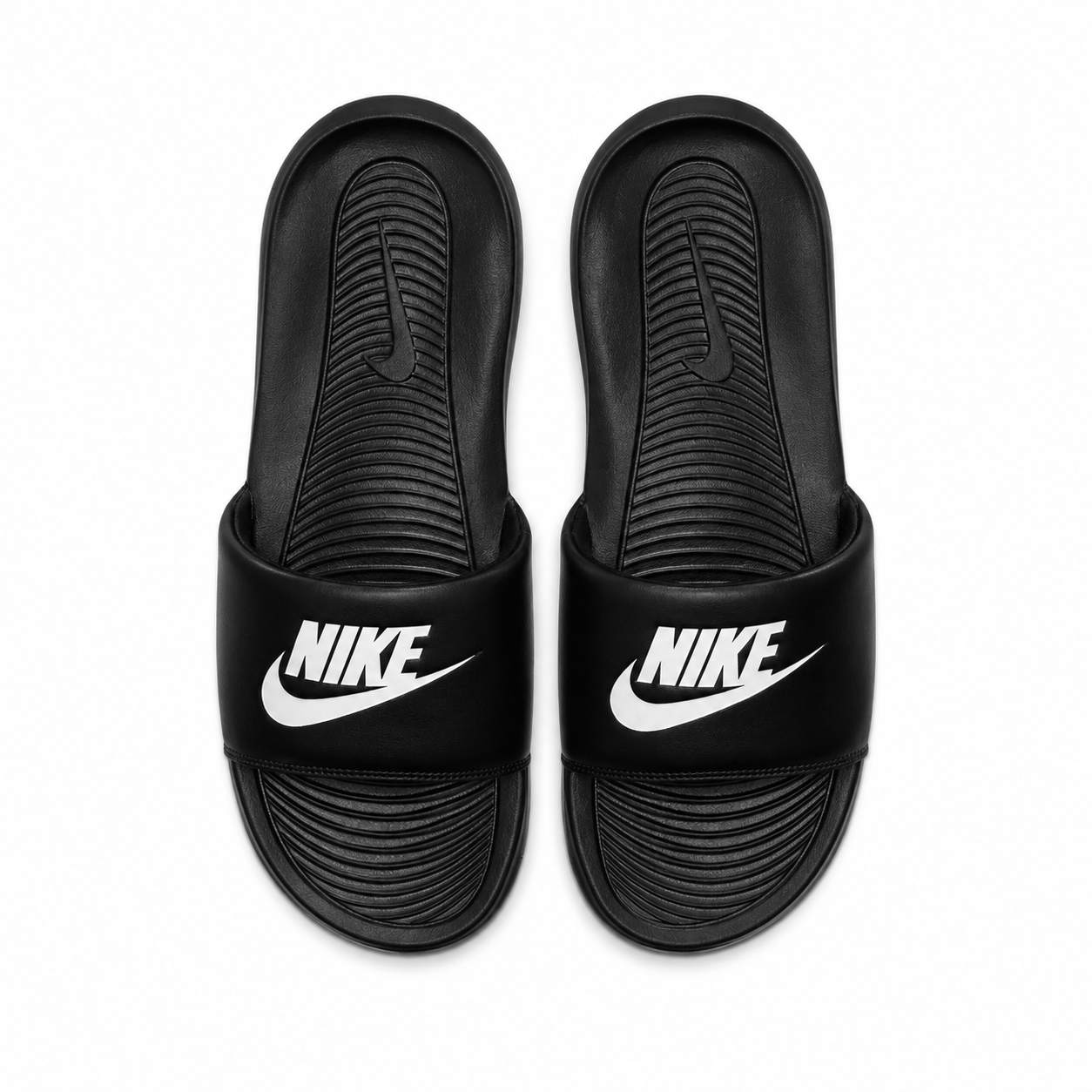 Nike Victori One - Black/White