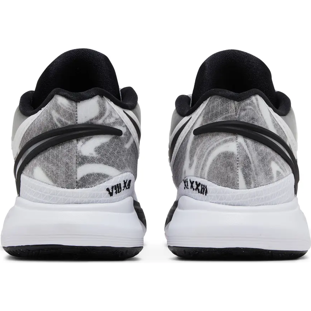 Nike Kyrie 8 - White